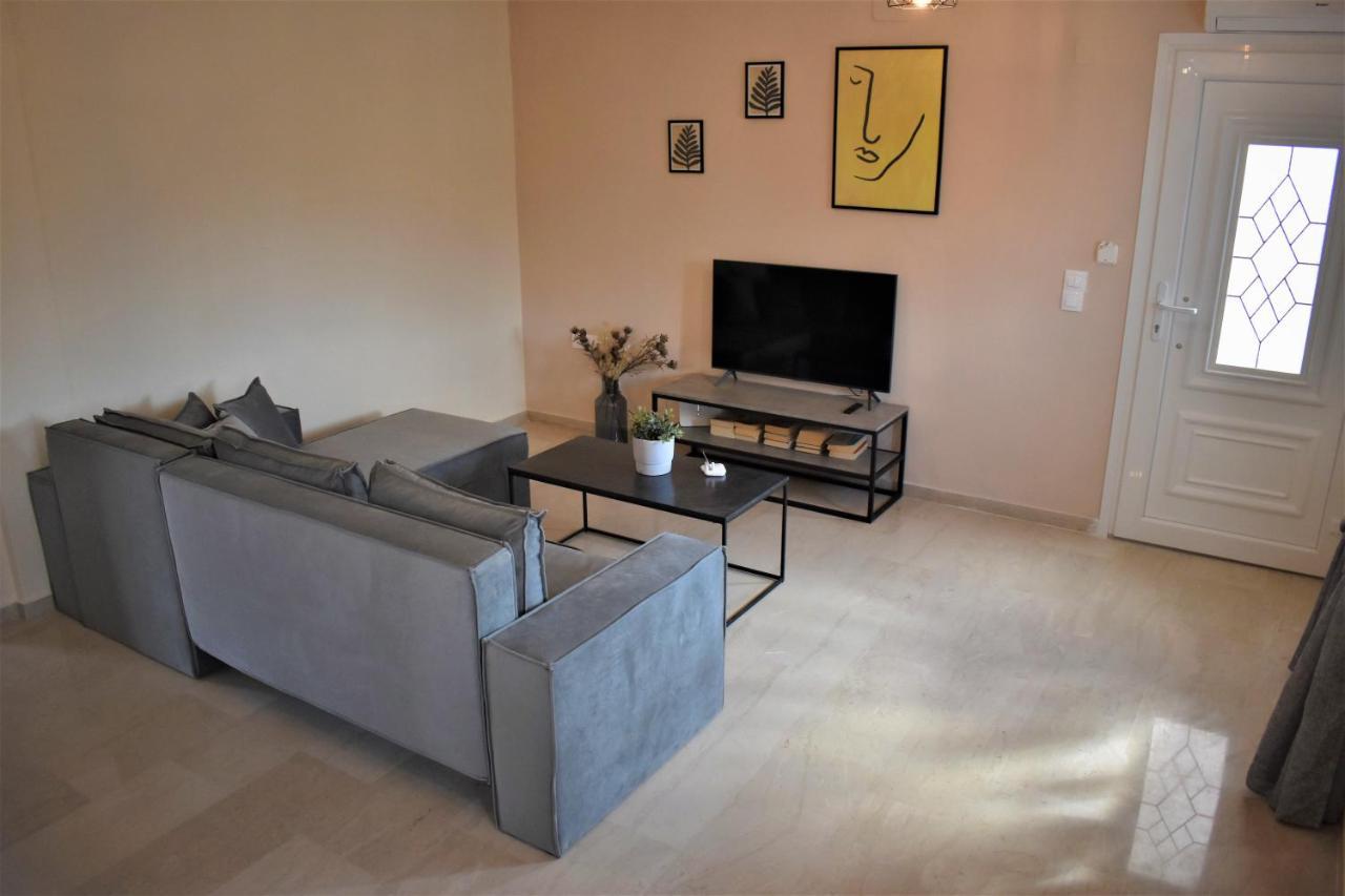 קונטואקלי Christina'S Apartment מראה חיצוני תמונה